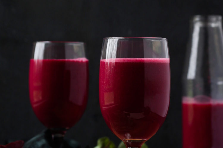 beets and berry smoothie